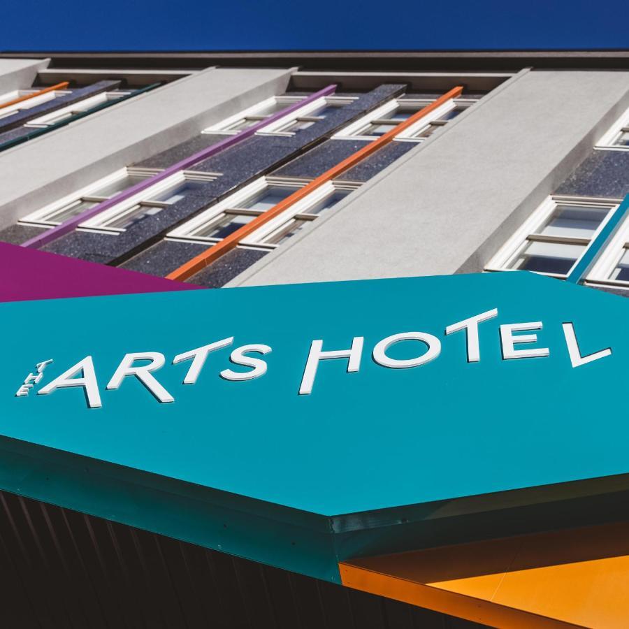 The Arts Hotel シャーロットタウン エクステリア 写真